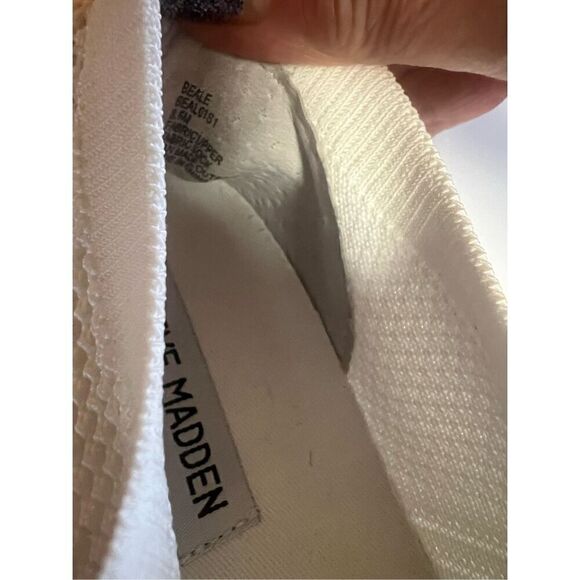Steve Madden BEALE Sz 8.5 White  Knit Fabric Slip On Shoes - Picture 8 of 8